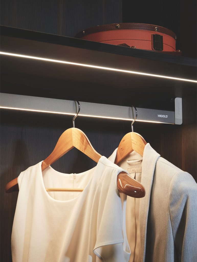 a系列挂衣杆 Uploaded image: A系列挂衣杆.jpg